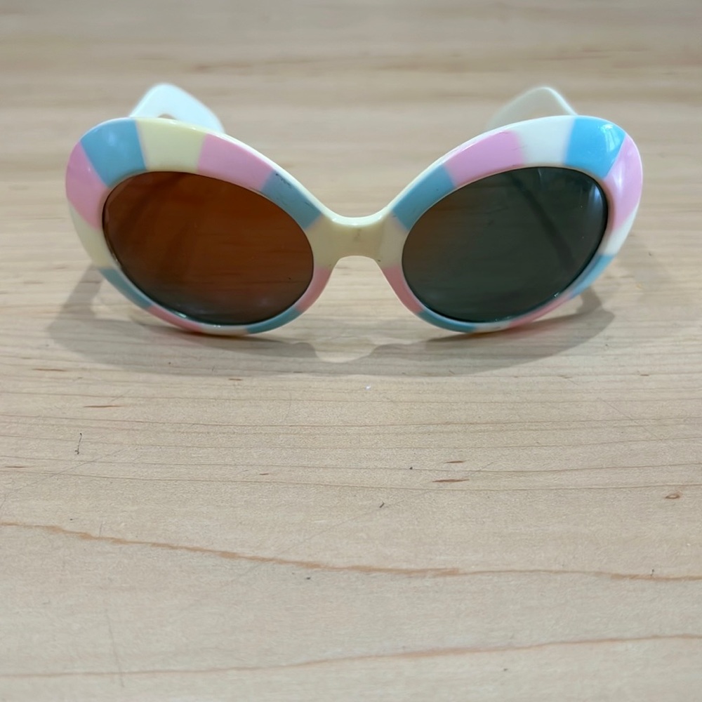 Vintage 60’s mod sunglasses Kurt Cobain Nirvana style